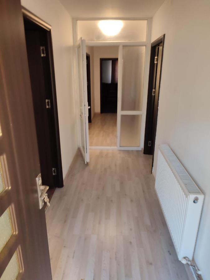 Central House 호텔 쿠티에데아게스 외부 사진