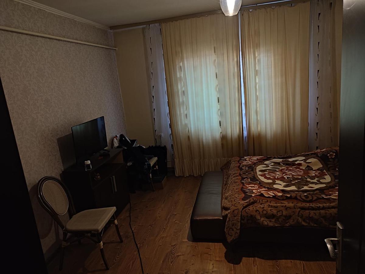 Central House 호텔 쿠티에데아게스 외부 사진