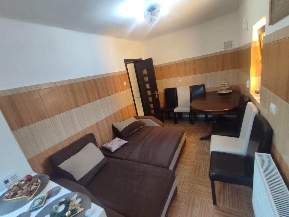 Central House 호텔 쿠티에데아게스 외부 사진