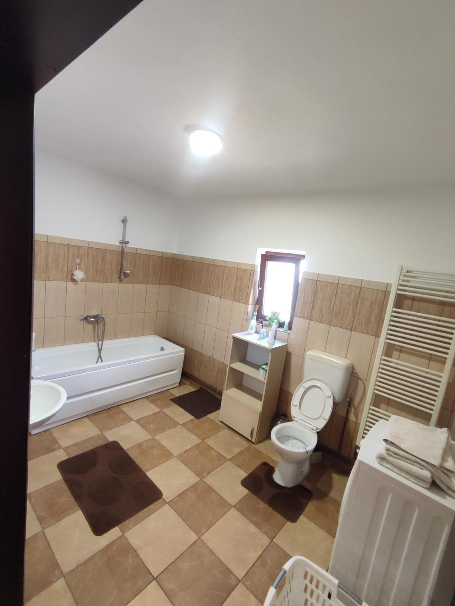 Central House 호텔 쿠티에데아게스 외부 사진